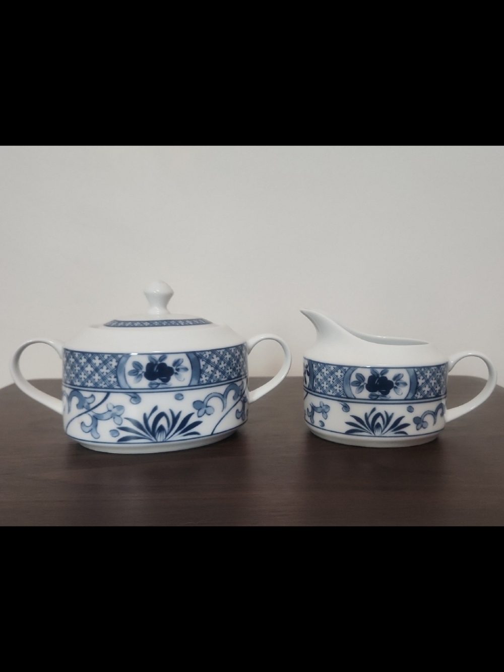 Muirfield Old Imari Porcelain Sugar Bowl with Lid and Matching Creamer